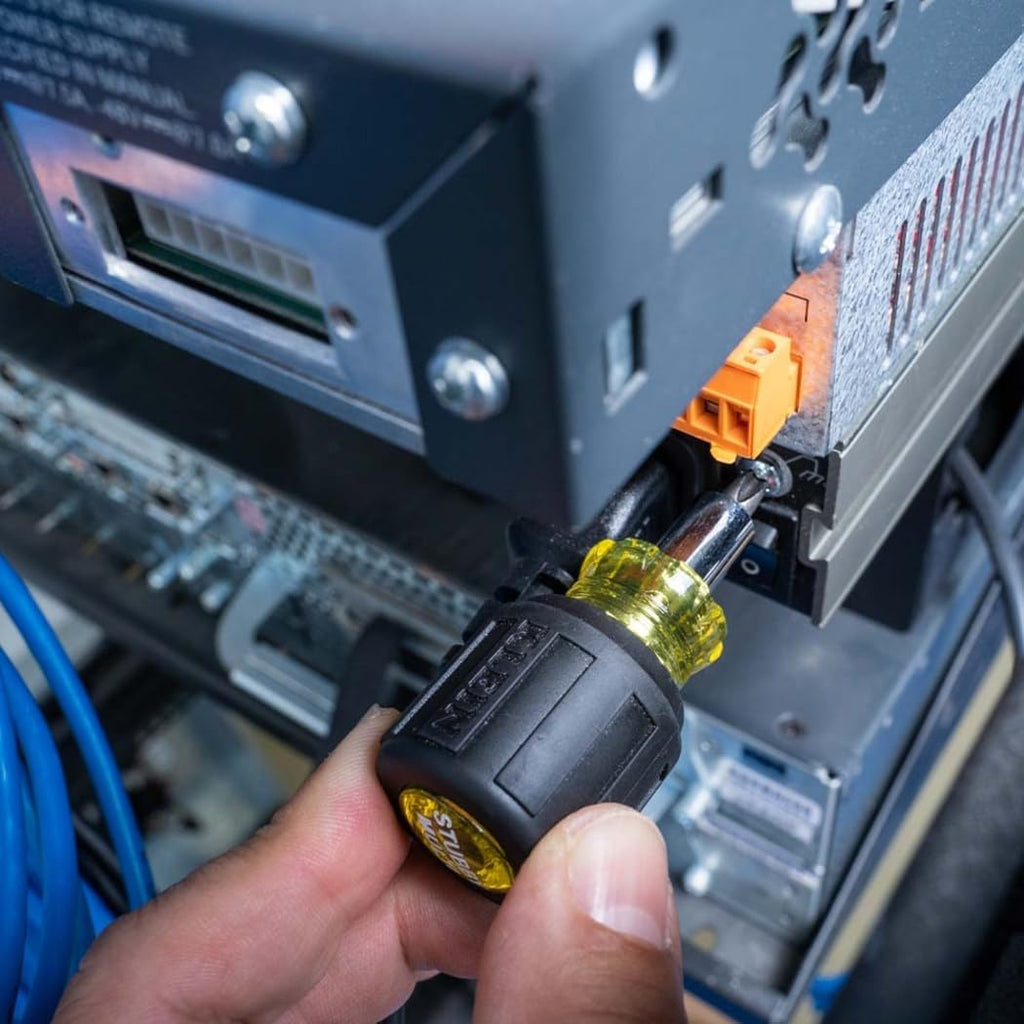 32561 Multi-Bit Screwdriver / Nut Driver, 6-In-1 Stubby Screwdriver with 2 Phillips, 2 Slotted, 2 Nut Drivers