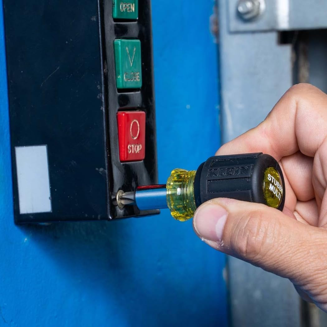 32561 Multi-Bit Screwdriver / Nut Driver, 6-In-1 Stubby Screwdriver with 2 Phillips, 2 Slotted, 2 Nut Drivers