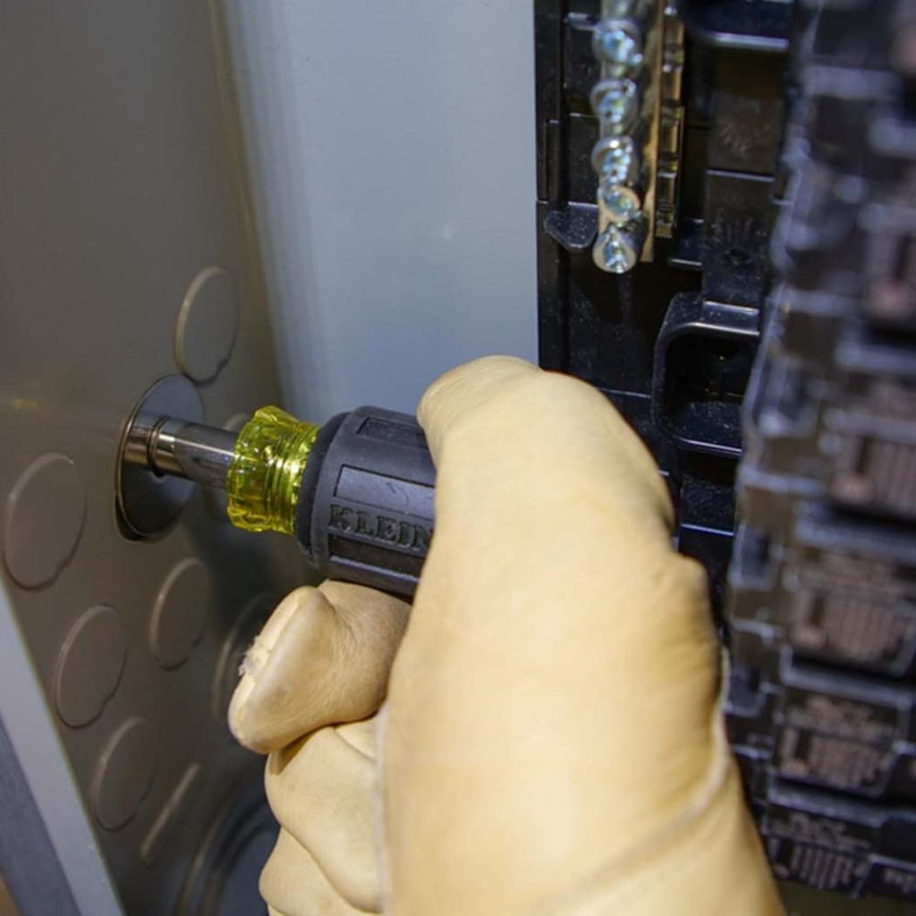 32561 Multi-Bit Screwdriver / Nut Driver, 6-In-1 Stubby Screwdriver with 2 Phillips, 2 Slotted, 2 Nut Drivers